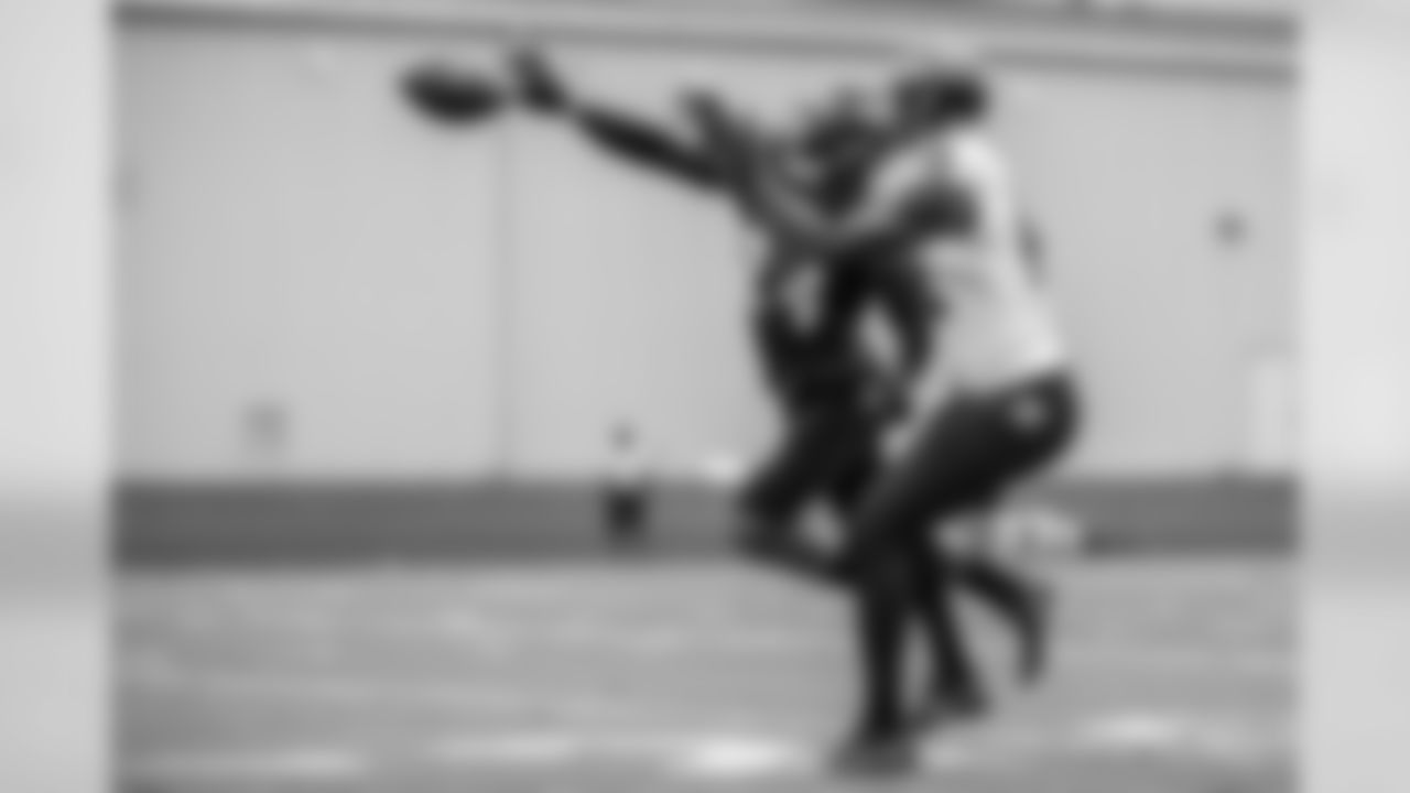 CB Brandon Carr & WR Jaleel Scott