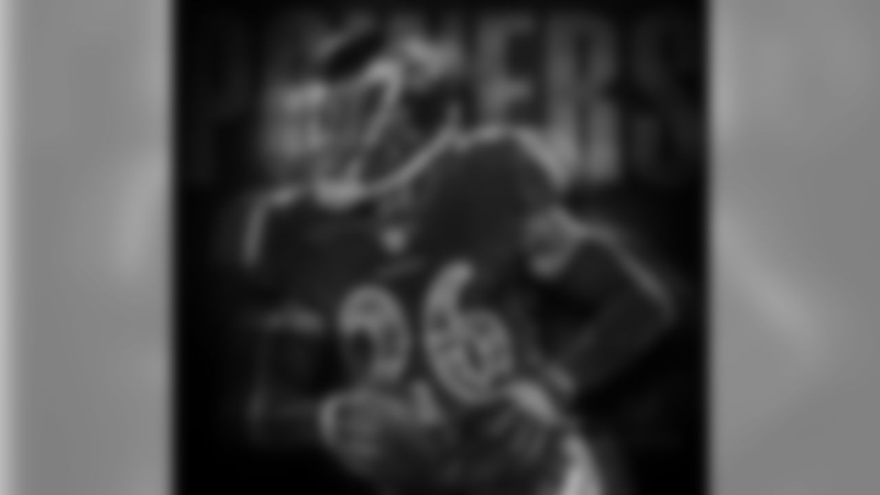 jpowers26 [Jerraud Powers]: Year 8 in the books....Thanks to the ravens organization for accepting me and my family this year. Not the season we wanted or hoped for but I loved fighting with these guys every week. #ravenflock