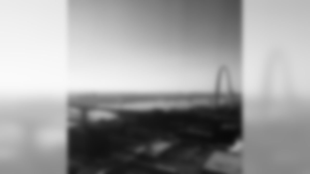 benjaminswatson [Benjamin Watson] Beautiful day in St Louis. Great to visit the Jackie Joyner Kersee Foundation in East STL and support FCA in Metro east!