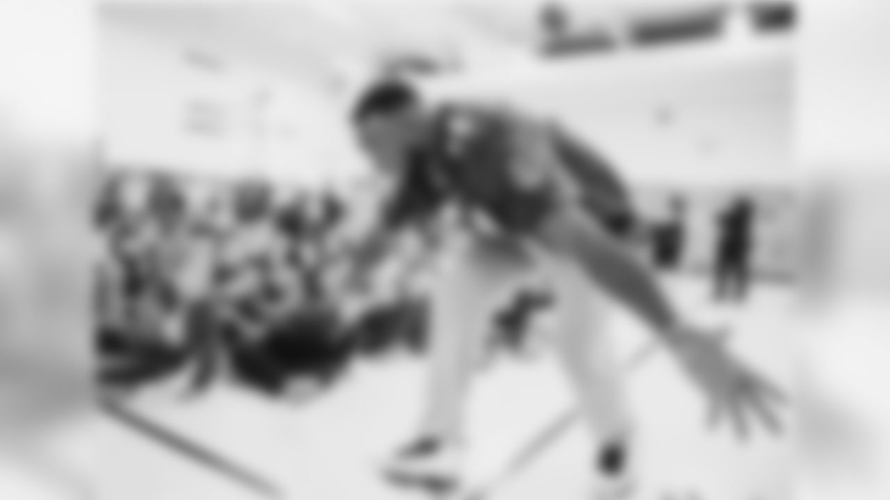 mpr_zo35 [Zachary Orr]: Had fun exercising with the kids at Robert Morton elementary! #nflplay60