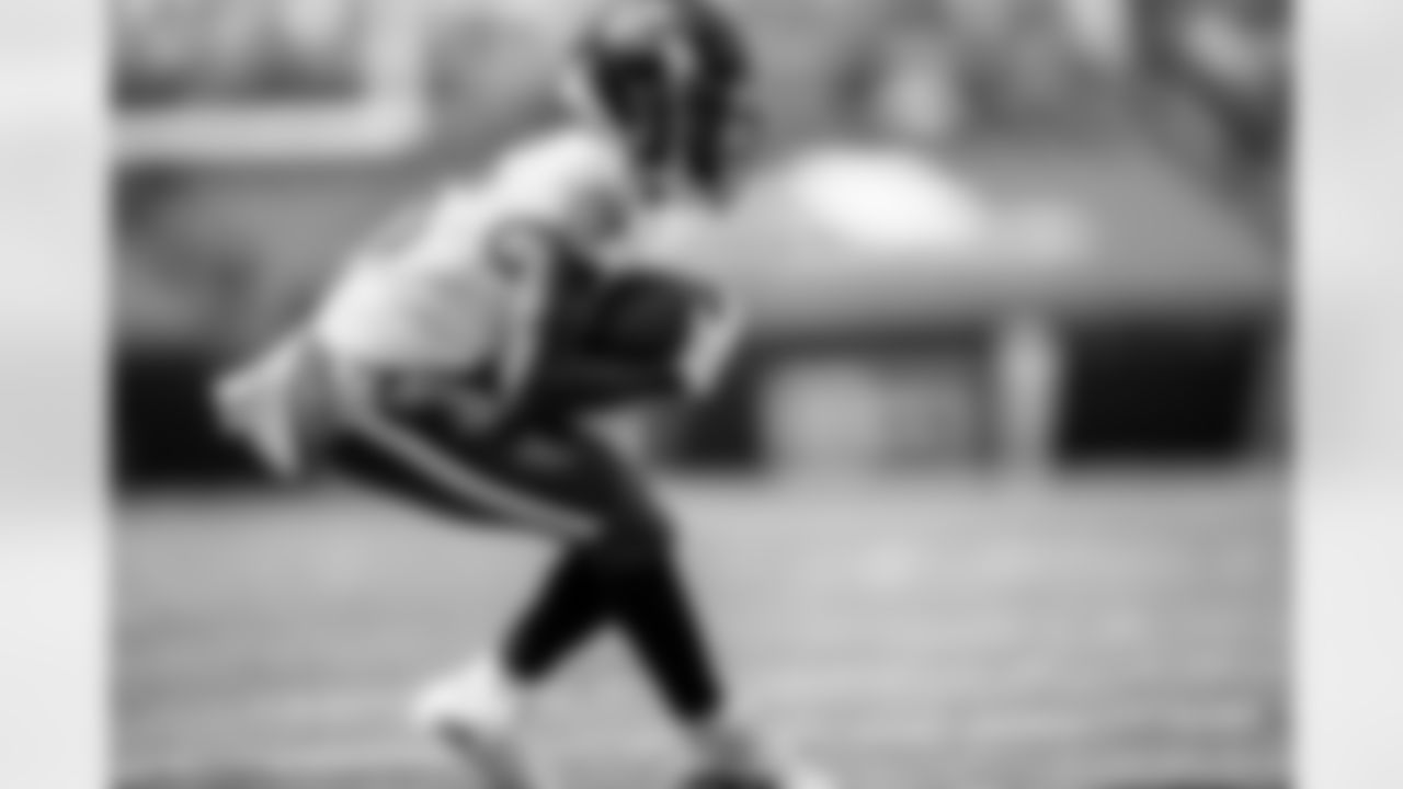 WR Marquise Brown