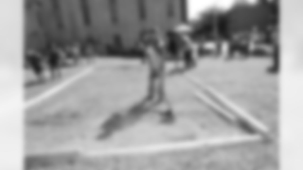 On September 7, 2021 Ravens DE Calais Campbell teamed up with United Way and Lowe's Hometown Team to build gardens at Allen AME Church in Baltimore, Maryland.