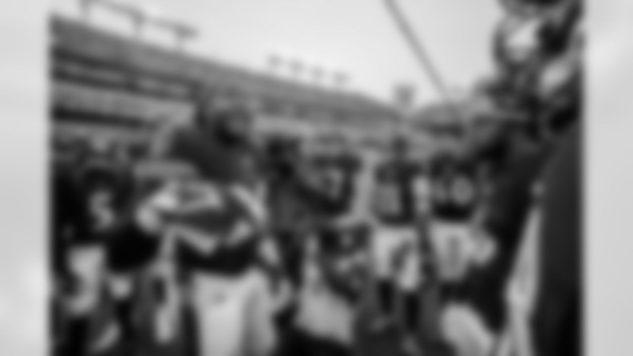 LB Pernell McPhee