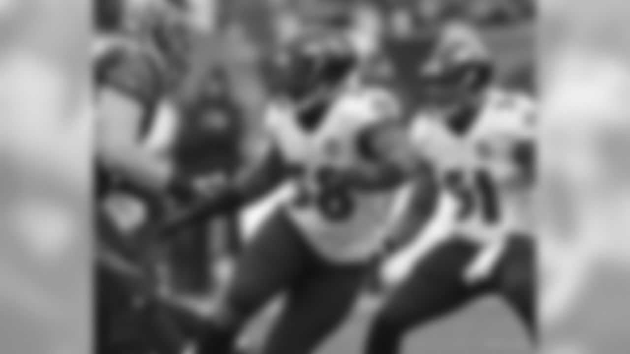 OLB: Elvis Dumervil