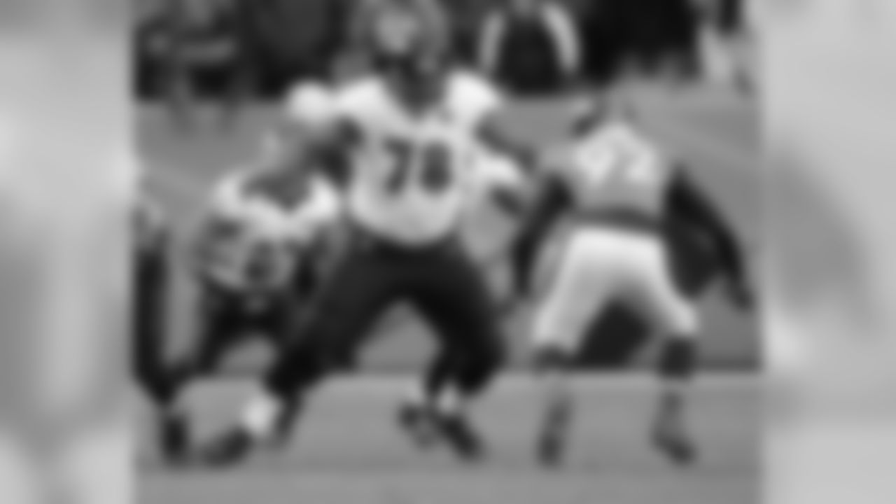 McKinnie011213A