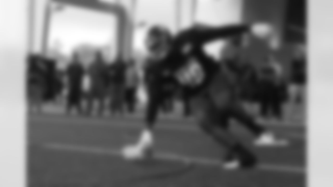 Phidarian Mathis, Alabama
It's never shocking when the Ravens draft a player from Alabama. Mathis was voted a captain by his Crimson Tide teammates, a reflection of the respect he earned as a player and leader. With 53 tackles and nine sacks in 2021, Mathis was a disruptive presence with a penchant for playing his best in big games. Mathis has undoubtedly heard plenty about the Ravens from other Alabama players who have made the transition to Baltimore. Mathis may get even more consideration should Calais Campbell or Brandon Williams depart in free agency.