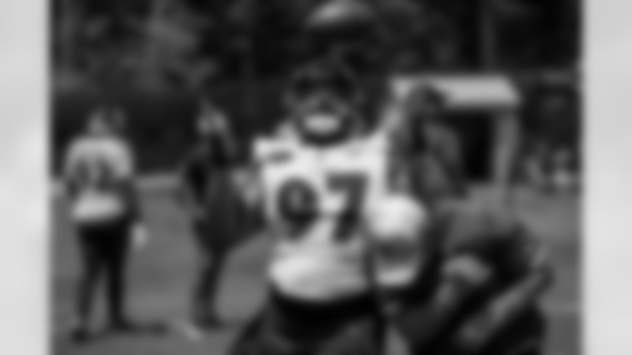 DT Aaron Crawford