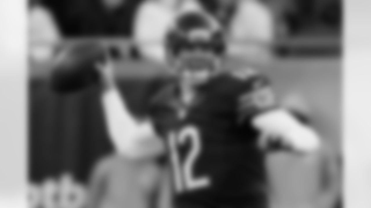 With McCown starting just his fourth game in the last five years, the Ravens will look to take advantage of the 34-year-old signal caller. McCown has played well for the Bears this season, throwing for 538 yards with four touchdowns and no interceptions. Chicago's offensive line has protected McCown and starter Jay Cutler, allowing just 14 sacks this season. But the Ravens have one of the NFL's best pass rushes, and if they can bring pressure on McCown that could create opportunities for the secondary to get turnovers.