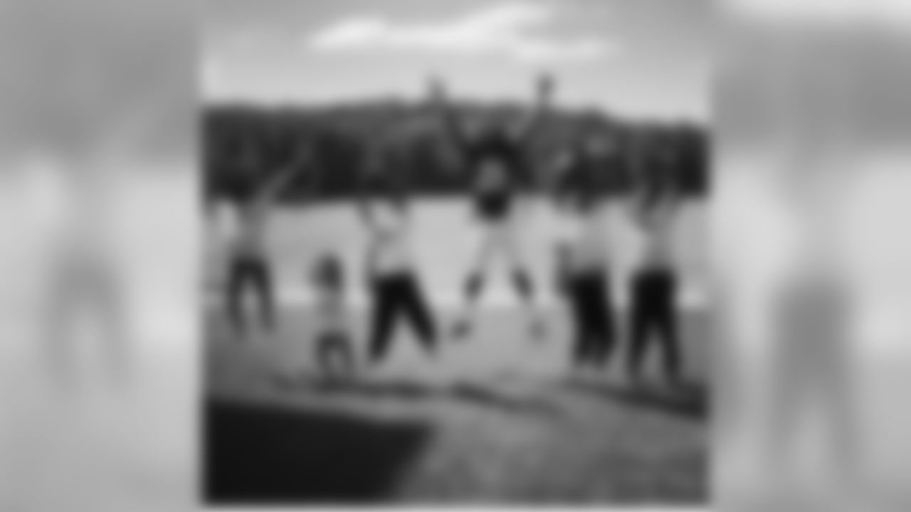 webb21[Lardarius Webb]: Thanks @unitedwaycentmd for the opportunity to represent my city and team. #LiveUnited