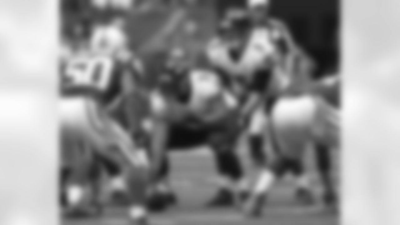 2014 – C Jeremy Zuttah
In March of 2014, Baltimore acquired Zuttah from the Buccaneers in exchange for a fifth-round pick. He became the team's starting center for the next three seasons and made his only Pro Bowl in 2016 after starting all 16 games. In March of 2017, the Ravens traded Zuttah and a sixth-round pick to the 49ers in exchange for a sixth-round pick. He was released by the 49ers prior to the 2017 season and never played another game.