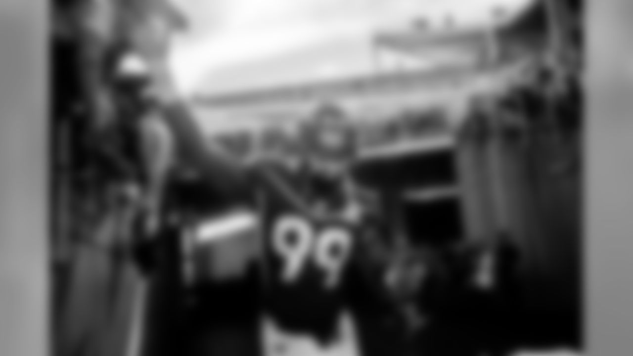 Outside linebacker Matthew Judon slaps hands with fans as he walks out of the tunnel at the 2020 Pro Bowl game, Sunday, Jan. 26, 2020 in Orlando, Fla.