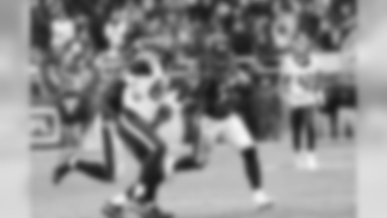 ILB Josh Bynes