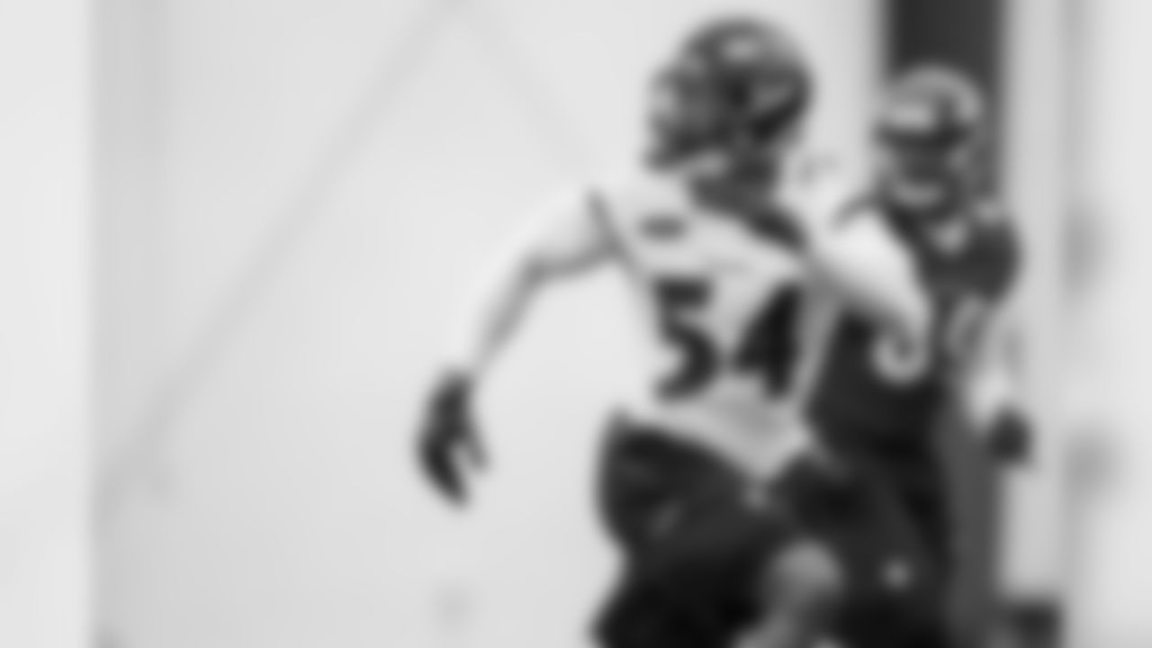 OLB Tyus Bowser