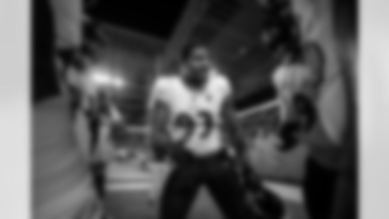 DE Calais Campbell