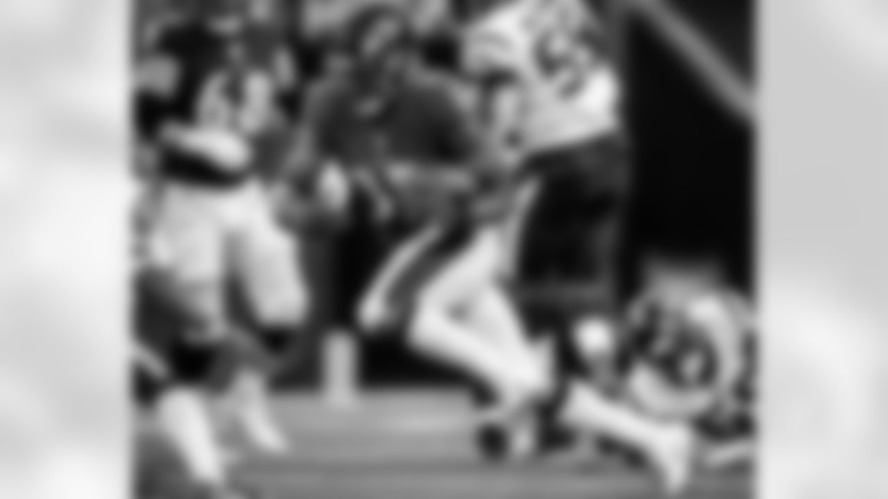 RB Gus Edwards