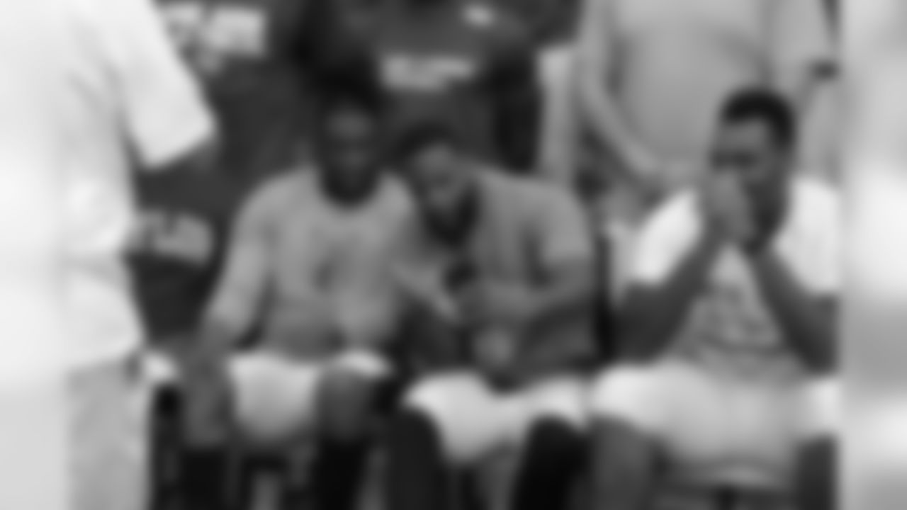 100819teamphoto_0193