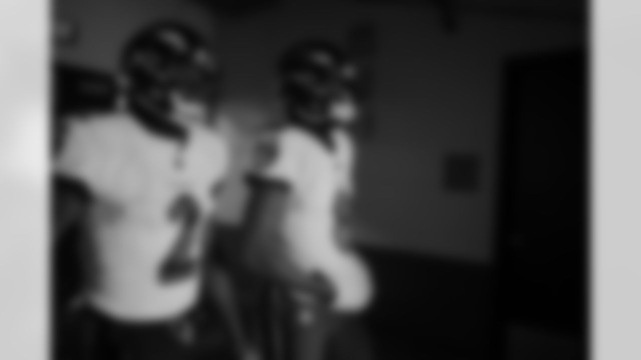QB Tyler Huntley, QB Lamar Jackson