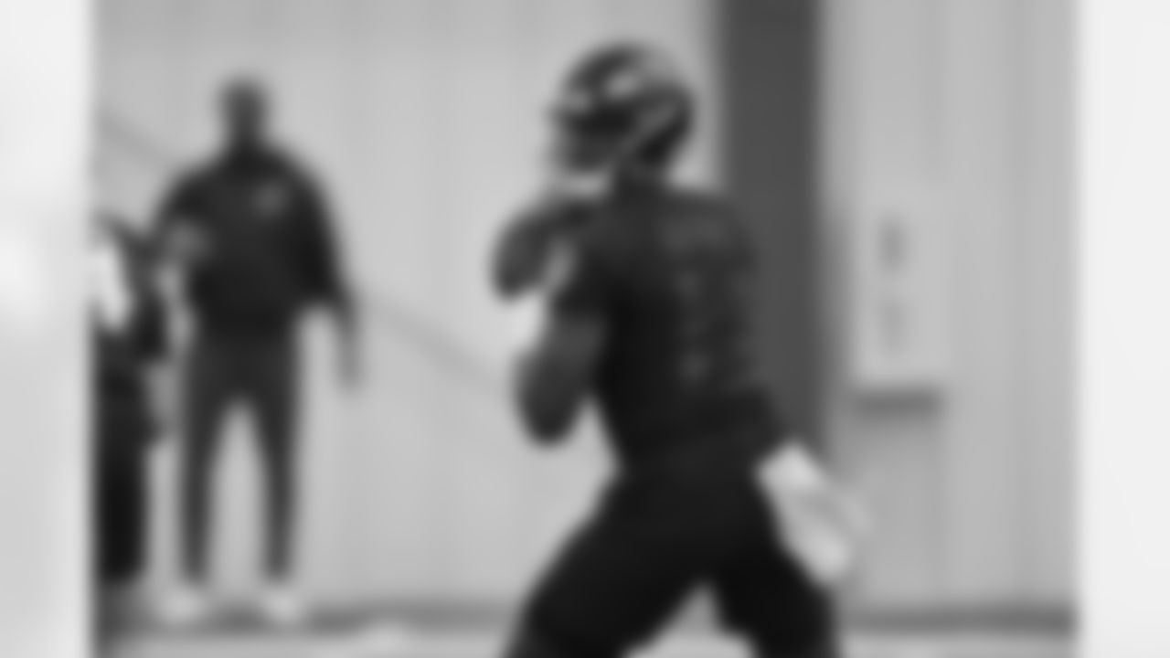 The Ravens rookies take the practice field during the 2022 Rookie Mini Camp.