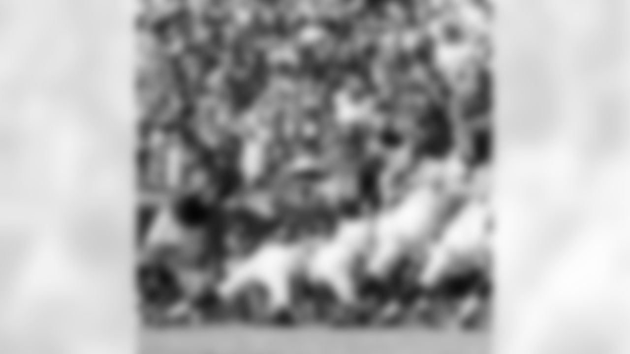 brandonw_66 [Brandon Williams]: 3-0 Baby!!!!!! #PlayLikeARavenBih #RavensNationStandUp #ClutchFGBlock #WeDoesThis @urbanlegend96 @thatlguy