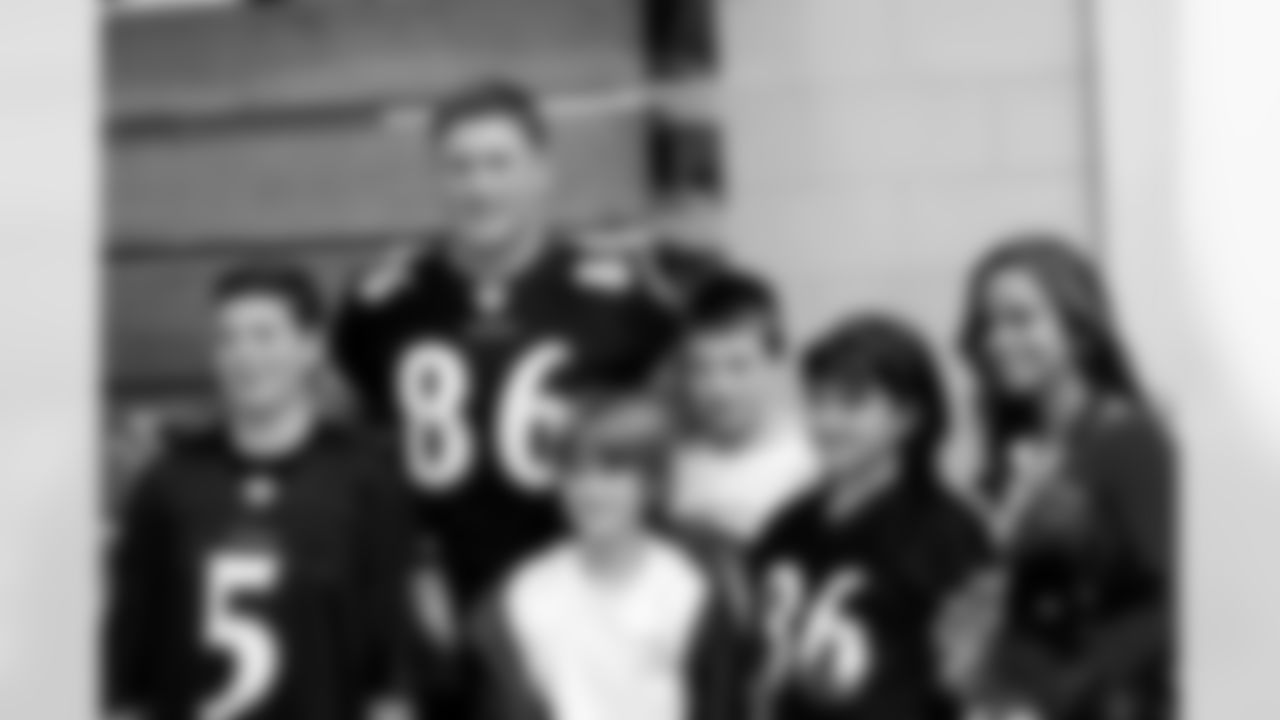 Todd Heap launched the What Moves U program at Severna Park Middle School in October 2008.