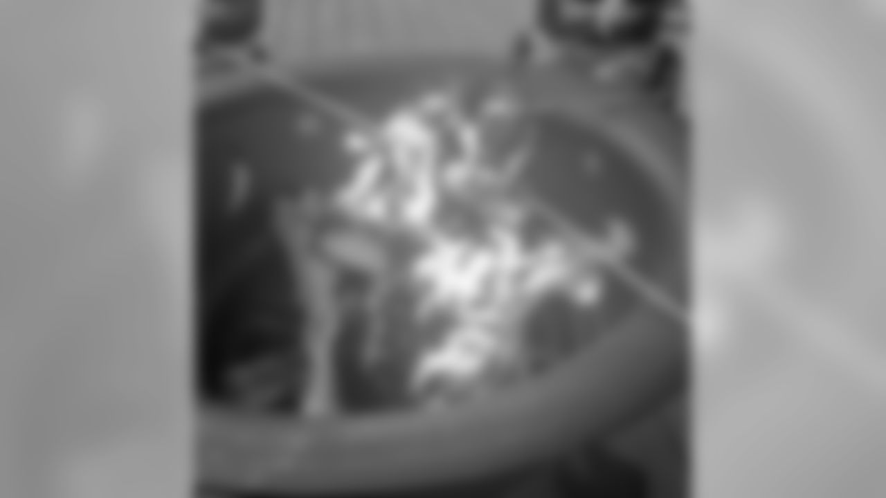 benjaminswatson [Benjamin Watson]: Kids got to stay up late, make smores and catch lightning bugs for the first time. Gotta bend the bedtime rules a little during the last days before training camp.