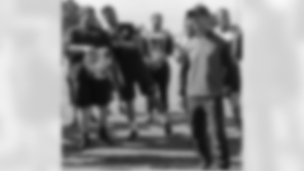 ravens[Baltimore Ravens]: Apparently Coach tells a mean joke. #RavensNation