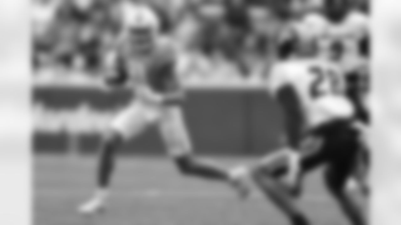 WR Jalin Hyatt, Tennessee
Averaging 18.9 yards per catch with 16 touchdowns, Hyatt had a monster year as a deep threat. He could land on the Ravens' radar at No. 22, or a little later if they trade down.