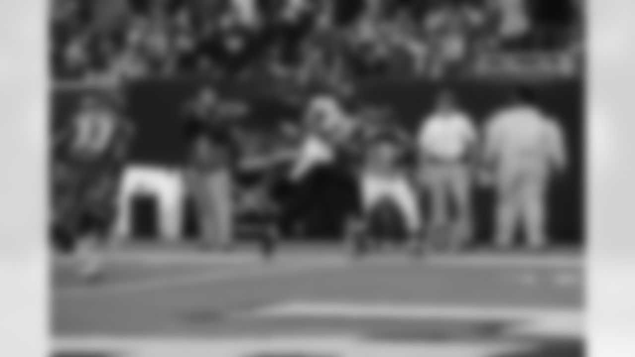 Images from the second quarter of the Ravens' Week 14 game in Houston on Monday Night Football, Dec. 13, 2010.