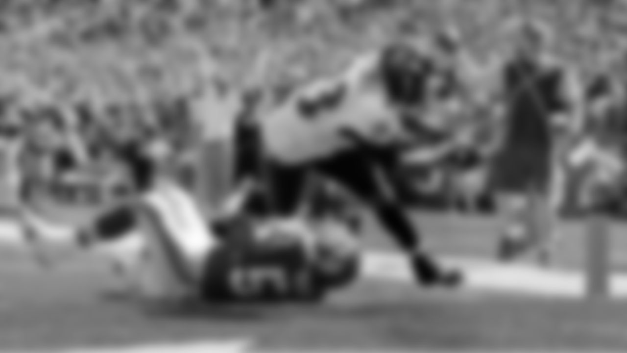 Images from the Ravens' 38-24 win over the Kansas City Chiefs in Week 1 of the 2009 regular season.