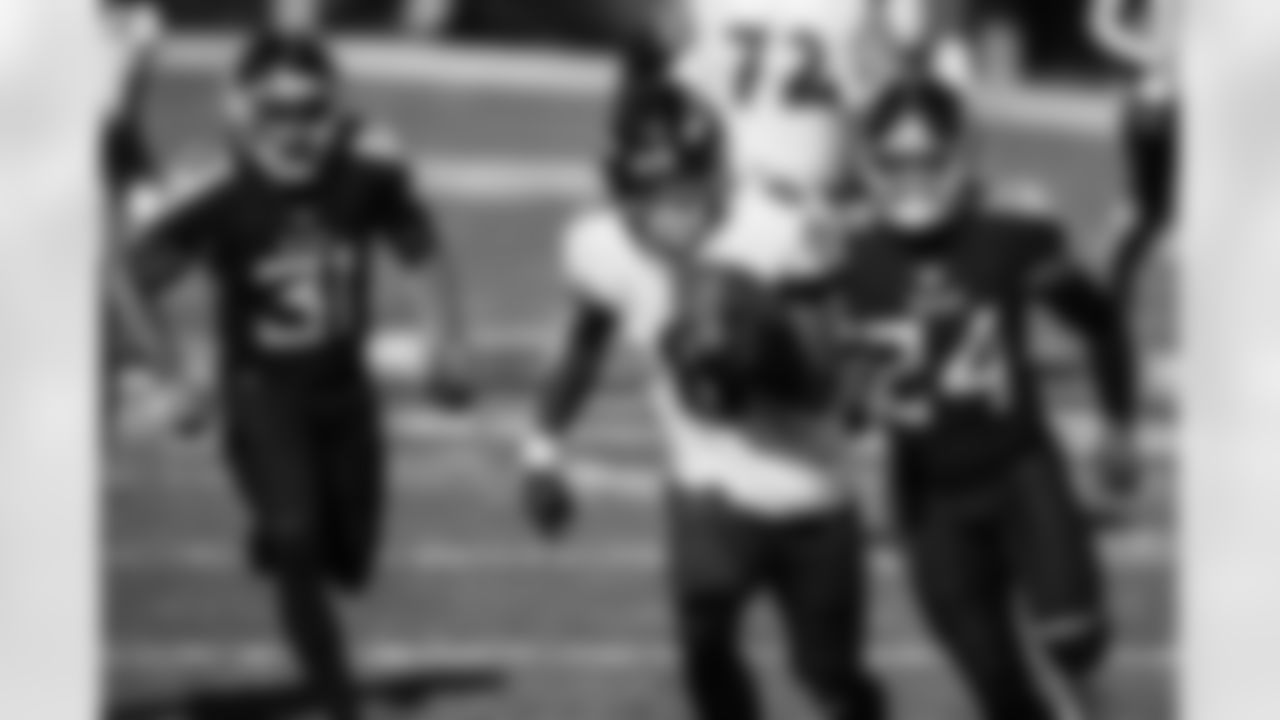 QB Lamar Jackson