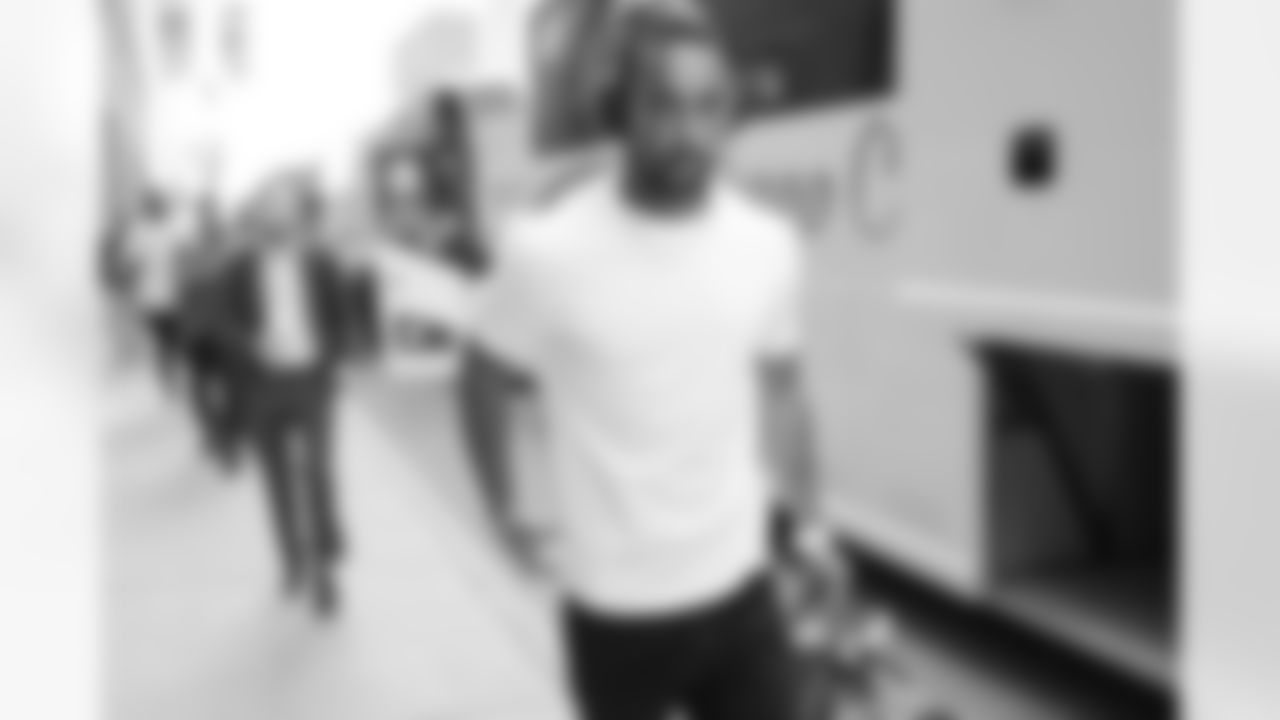 CB Anthony Averett