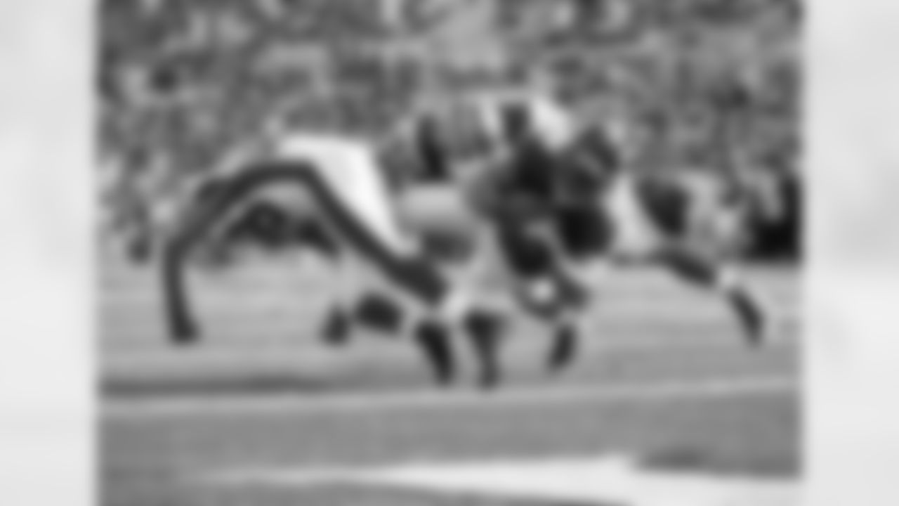 Images from the Ravens' 37-34 overtime win against the visiting Buffalo Bills on Sunday, Oct. 25, 2010.
