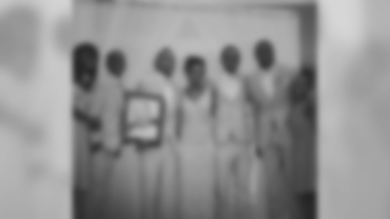 torreysmithwr [Torrey Smith]: National Sibling Day