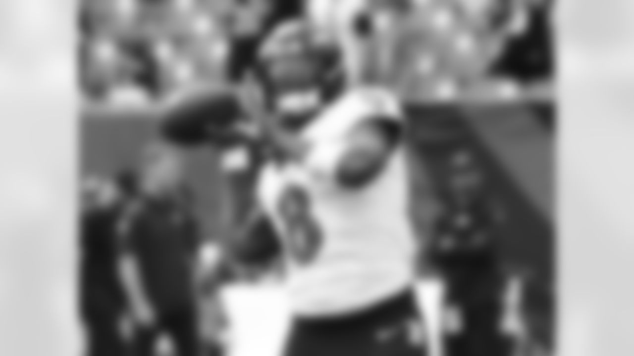 QB Lamar Jackson