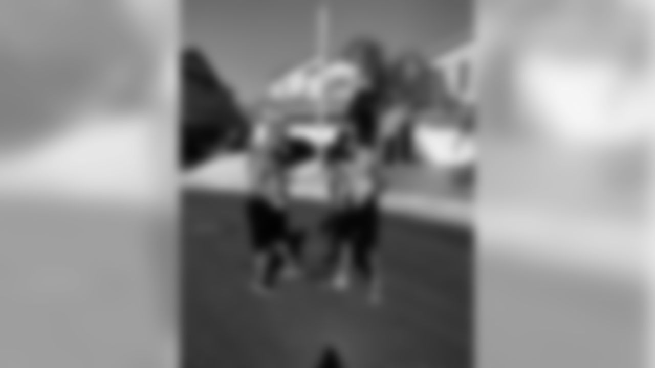 51isdown [Kamalei Correa] Just 2 Hawaiian Brothers #BigBro