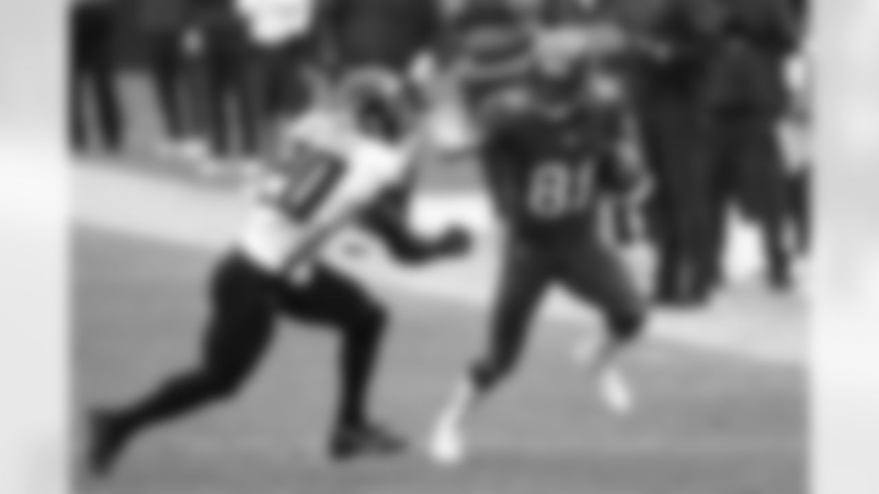 Antonio Brown, Tampa Bay Buccaneers
Brown got a second chance with the Buccaneers last season and helped them win the Super Bowl. But at 33 years old, he didn't play at the same level he was at with the Steelers and the off-the-field red flags still remain.