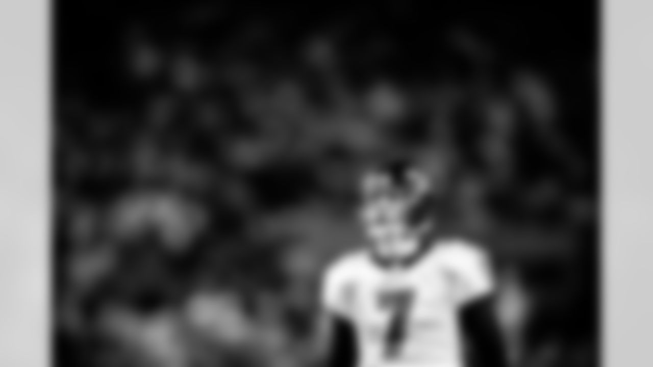 Images from the Ravens' 31-24 loss to the Pittsburgh Steelers in the divisional playoffs on Saturday, Jan. 15, 2011. Baltimore built a 14-point halftime lead but turned the ball over three times in the third quarter to fall in the playoffs for the third s