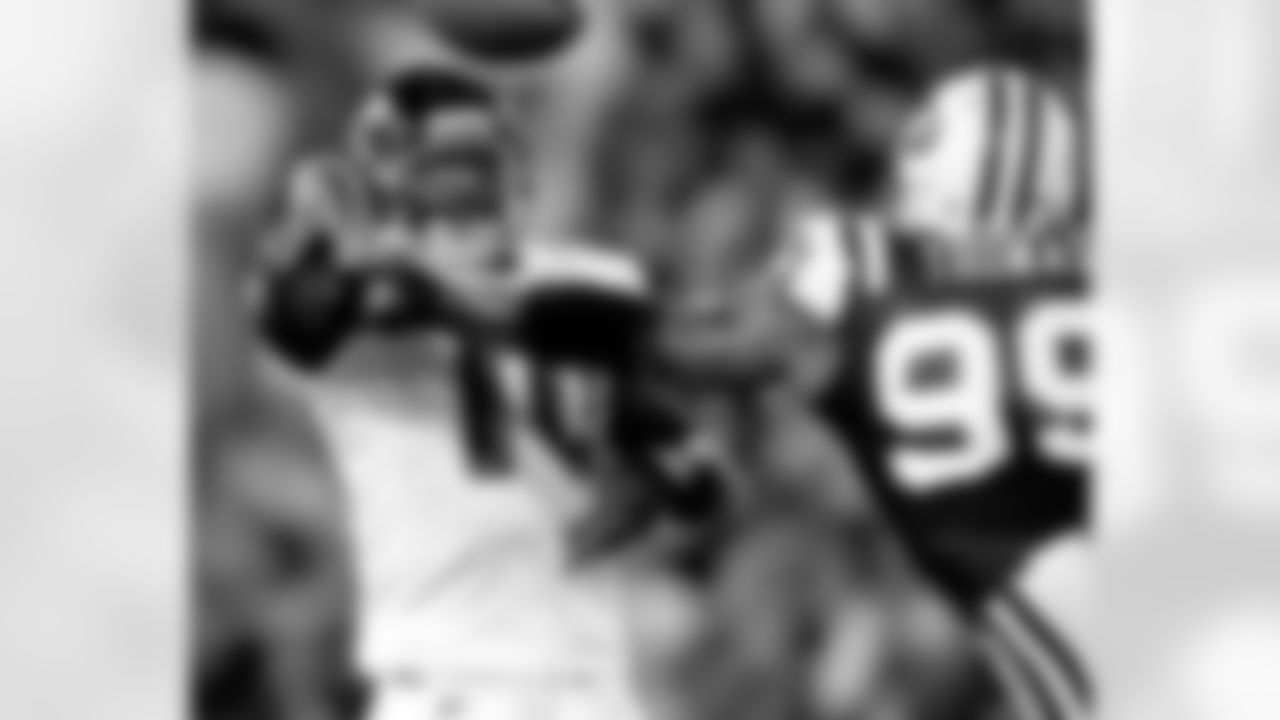 Images from the Ravens' 24-23 Monday night win over the New York Jets in their second preseason game of the 2009 season.