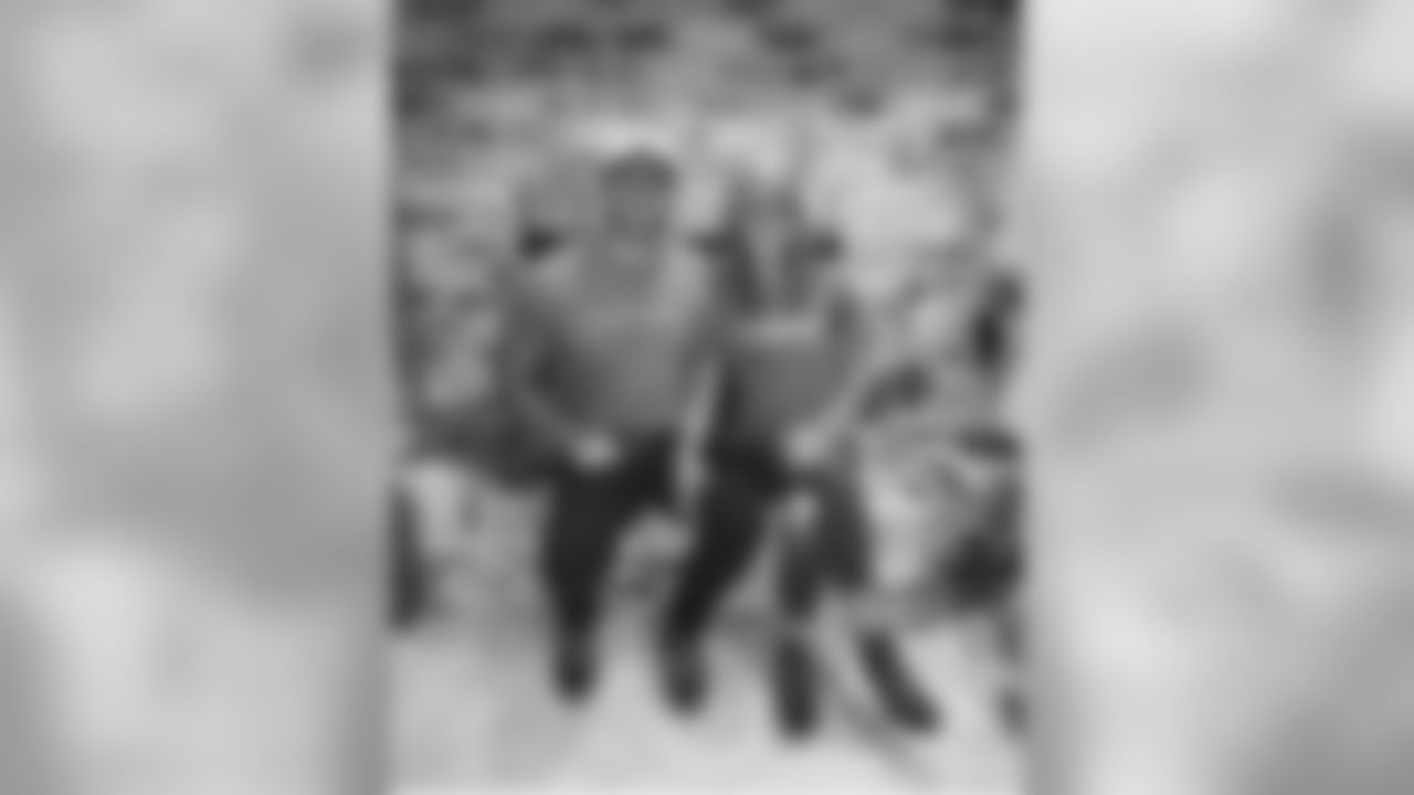 juicecheck44 [Kyle Juszczyk]: She ain't no fixer upper #Halloween2016