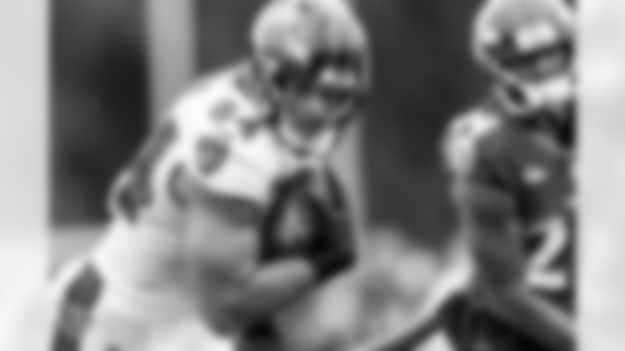 TE Josh Oliver