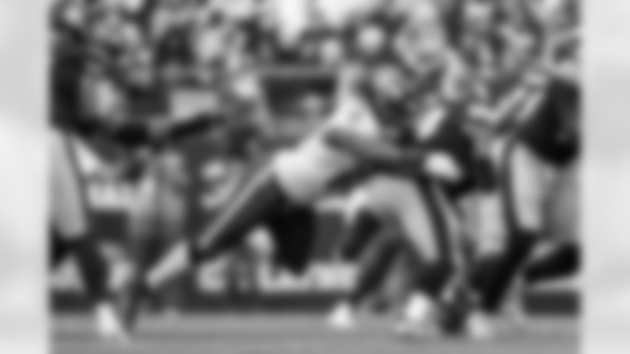 ILB Roquan Smith
Smith got his first taste of the Ravens-Steelers rivalry in Week 14 and loved it, making his presence felt with a sack, five tackles and an interception. He's coming a 15-tackle performance against the Falcons in Week 16, and seems to be raising his game as the Ravens toward the playoffs.