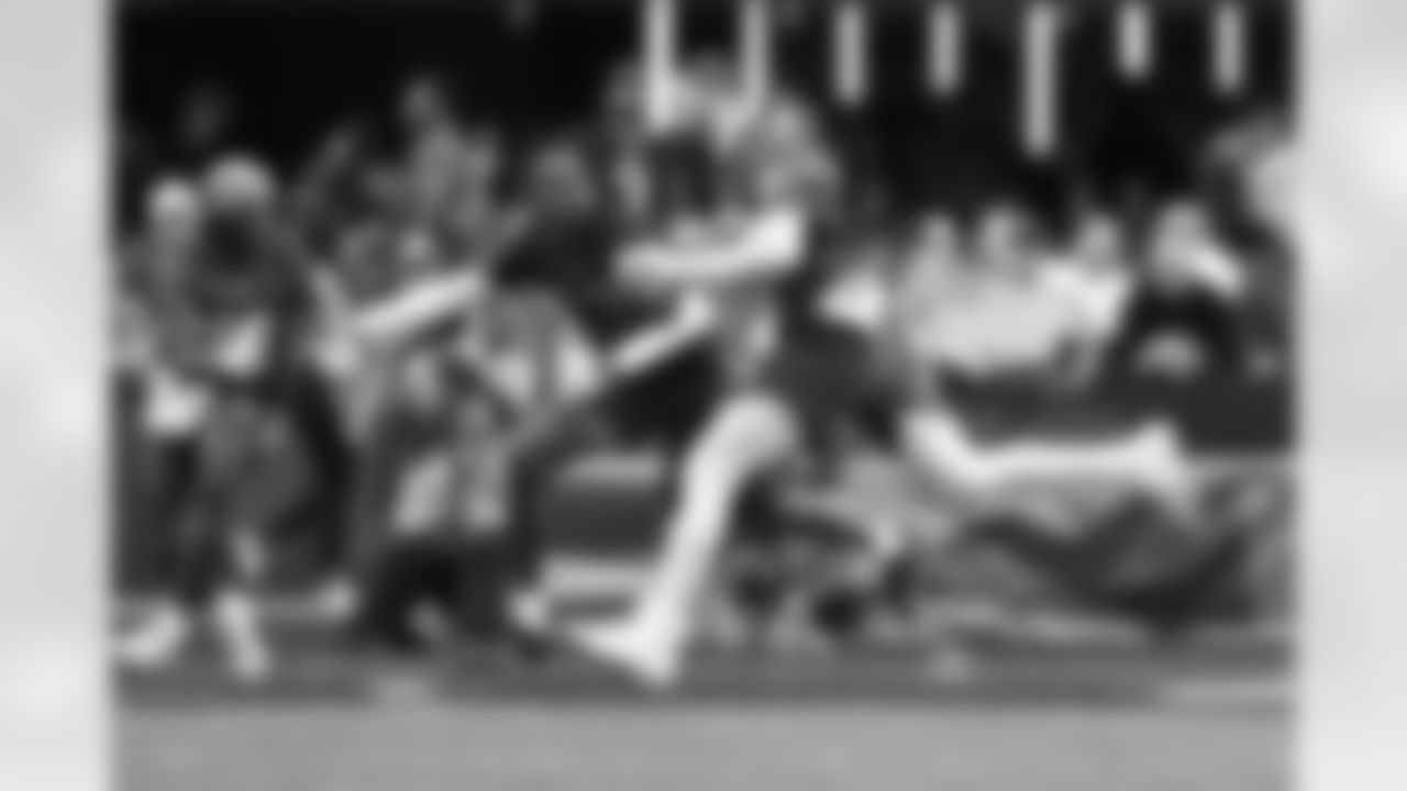 Baltimore Ravens tight end Mark Andrews (89) scores a touchdown during the 2023 Pro Bowl Games on Sunday, February 5, 2023 in Las Vegas, Nevada.
