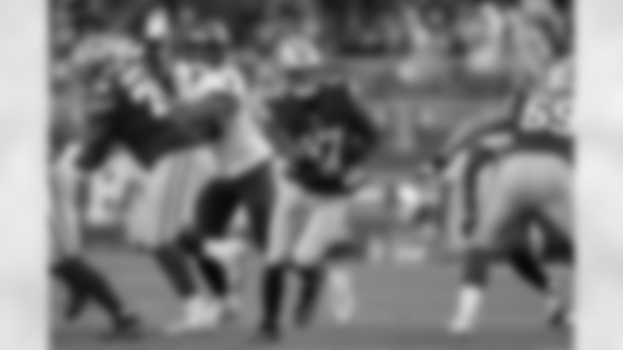 ELIMINATED - 49ers QB Josh Johnson