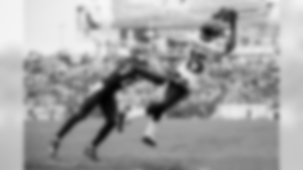 WR Michael Crabtree
