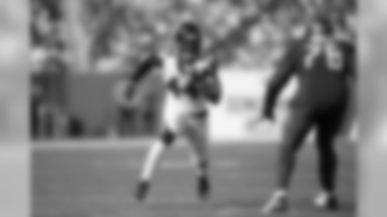 67. EDGE Vic Beasley, Falcons
