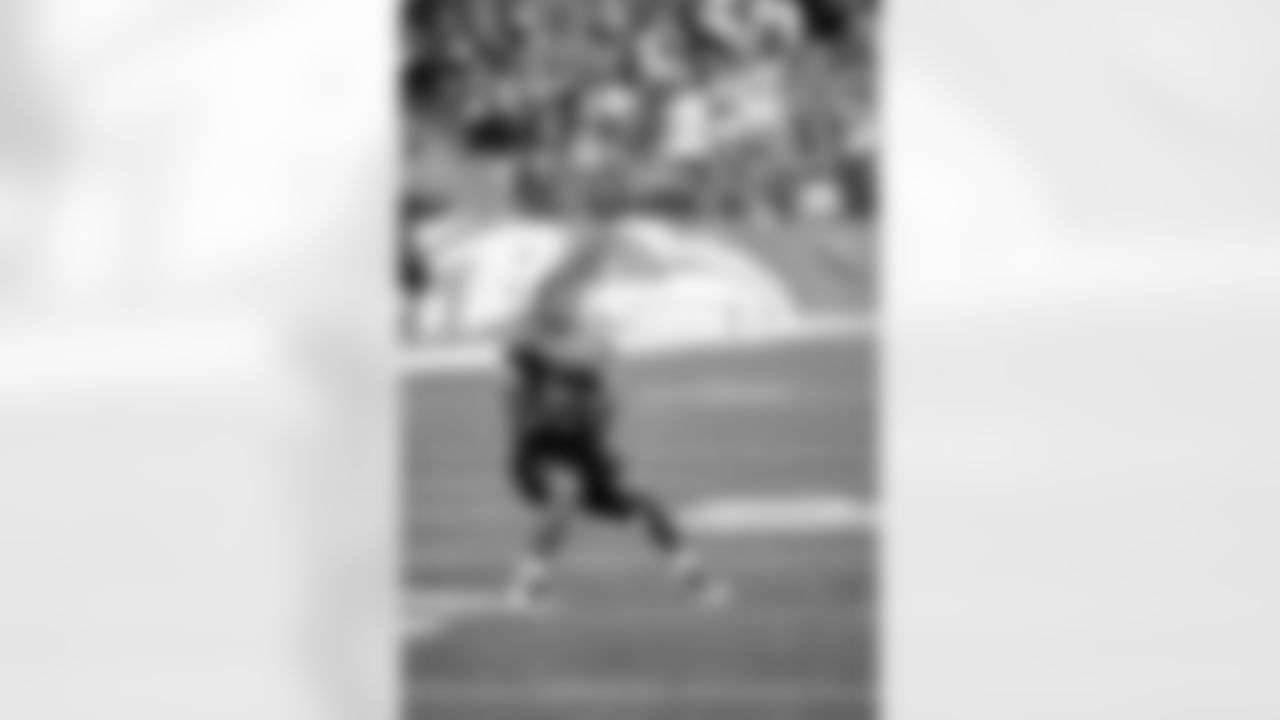 During Ravens home games this season, the Quarterback Challenge will showcase two of the top high school quarterbacks from Maryland. The quarterbacks will be joined on-field by two of their receivers to compete in a passing competition during halftime. Bo