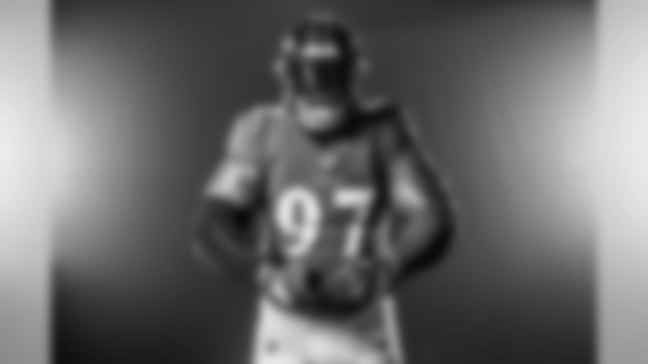 DT Michael Pierce