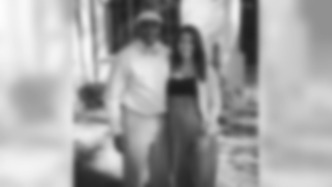 aceandsmitty [Steve Smith, Sr.]: Happy Easter from the Smith family! Celebrating Jesus & His sacrifice and power today! God bless and enjoy this day that He has made! #heisrisen #easter2014