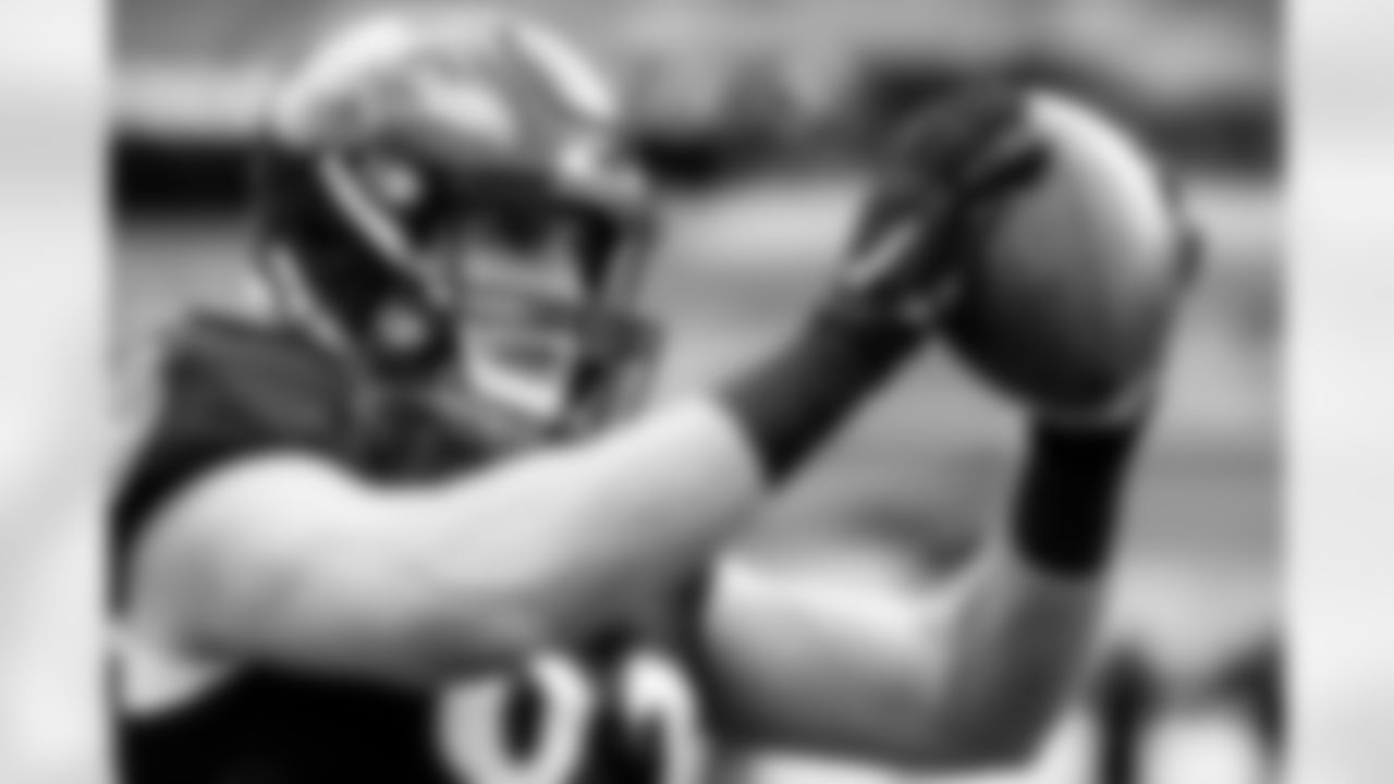 TE Luke Willson