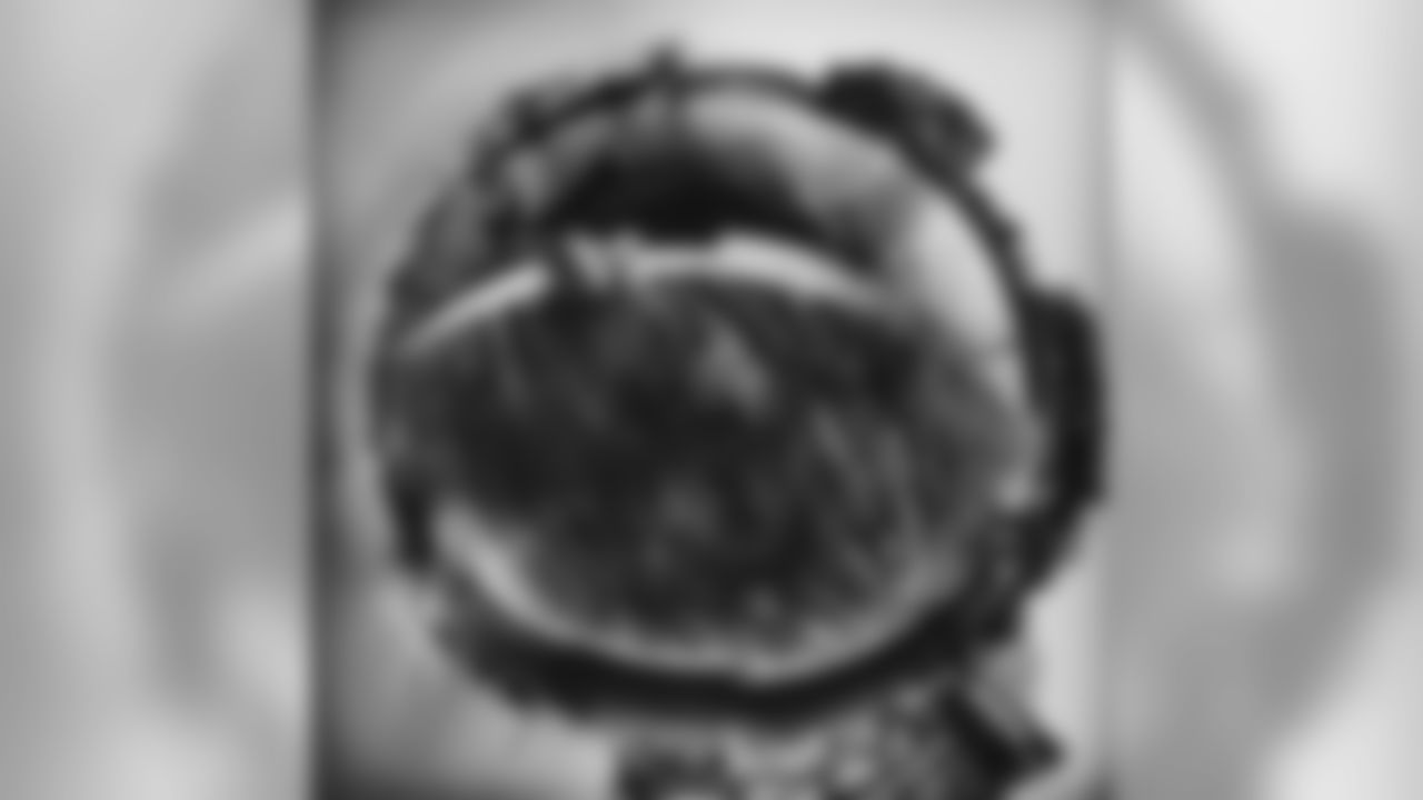 urbanlegend96 [Brent Urban]: #sittinontopodaworld